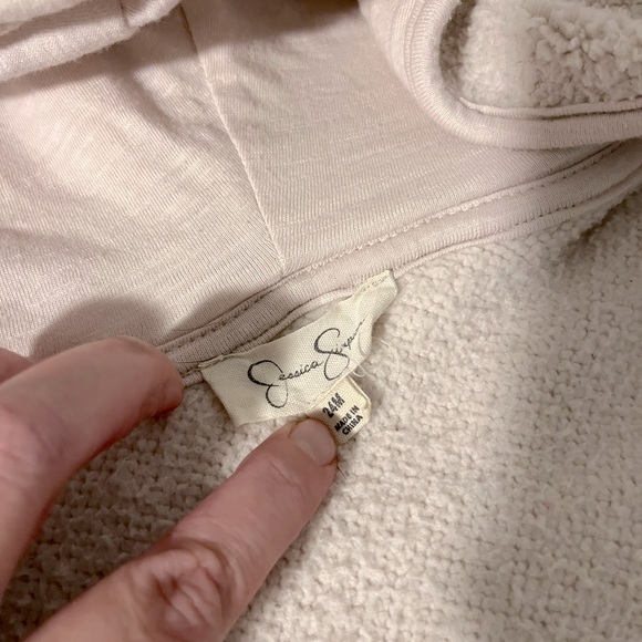 Jessica Simpson 24 months Leopard Print Outfit with Fuzzy Hoodie - Picture 3 of 11